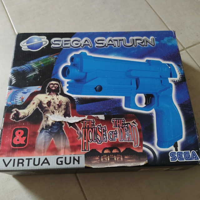 [VDS] lot Sega Saturn + 18 Jeux + Virtua Gun en boite - Delotage 1210