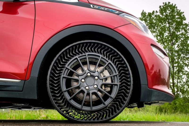 Et Michelin inventa le pneu increvable sans air 1-mich10