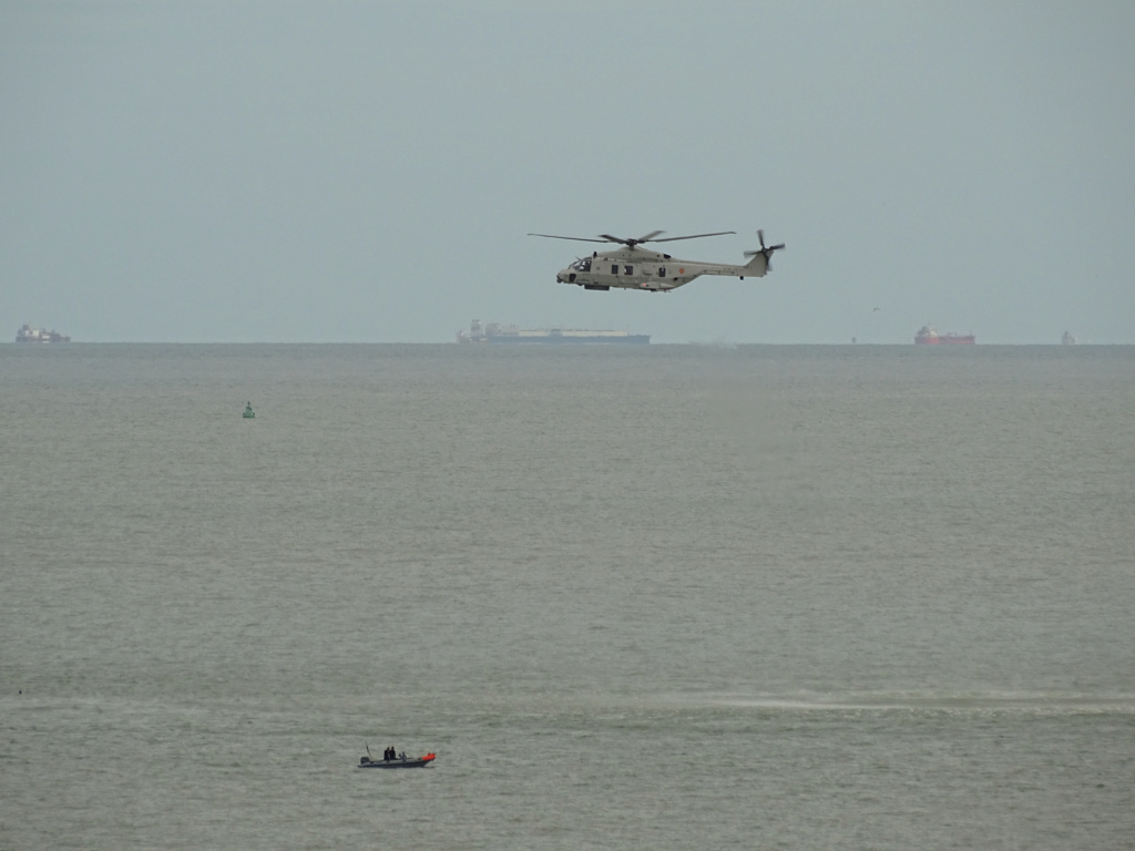 Exercices de sauvetage en mer avec présense du NH90 (juillet 2020) P_06210