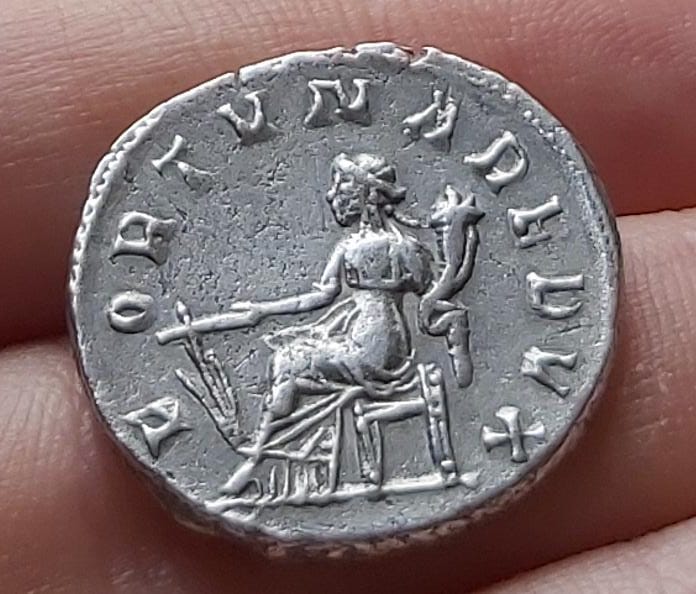 Antoniniano de Gordiano III. FORTVNA REDVX. Fortuna sedente a izq. Antioch. Antoni10