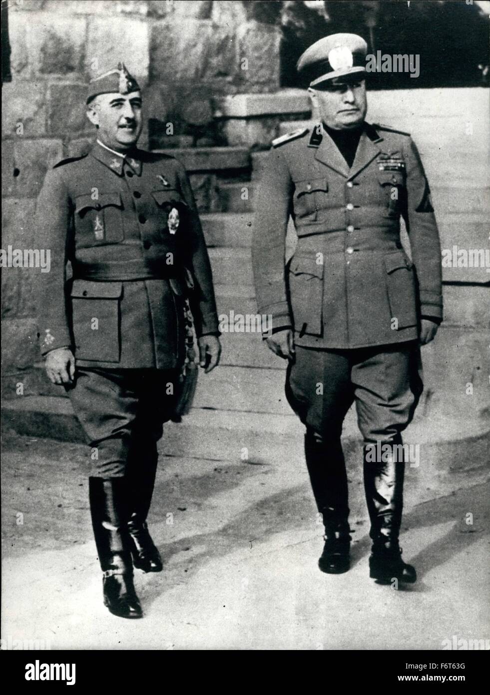 ¿Cuánto mide Benito Mussolini? - Altura - Real height 1935-c10