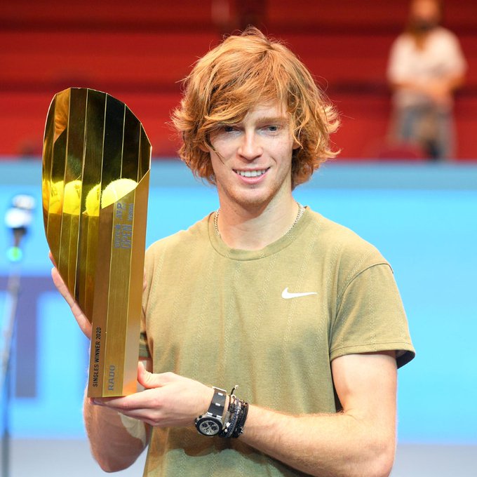 ¿Cuánto mide Andrey Rublev?-How tall is Andrey Rublev? Uhezxb10