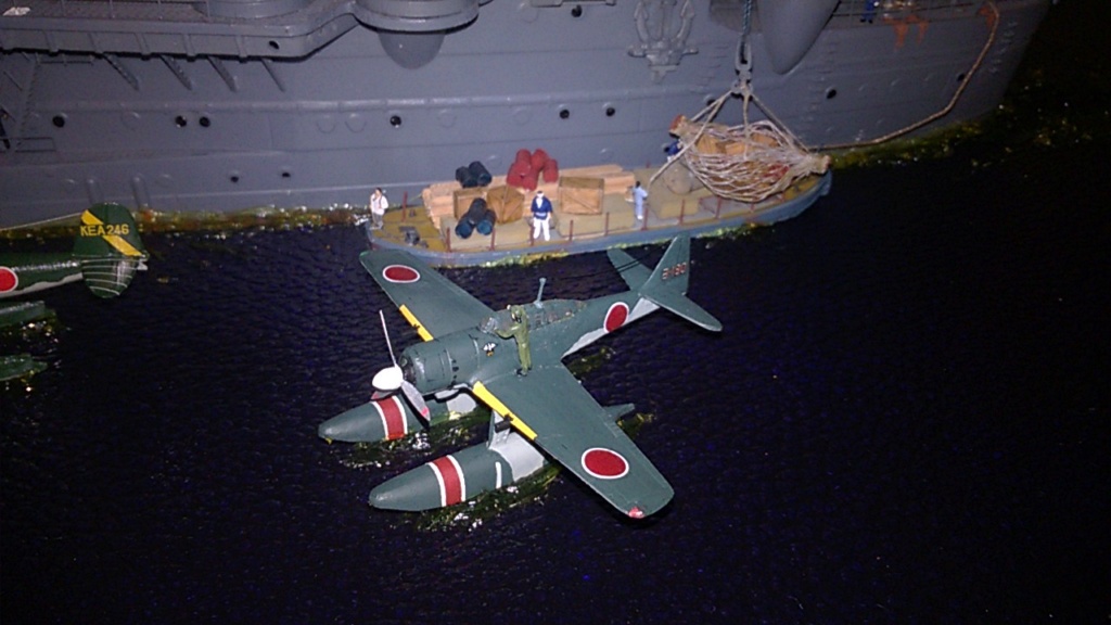 Yamato, un jour de janvier 1945 Modèle RC au 1/150 dans sa vitrine d'exposition - Page 2 Wp_20219