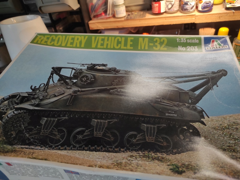 Recovery vehicle M-32 & U.S M4 Sherman avec un diorama de dépannage 16260910