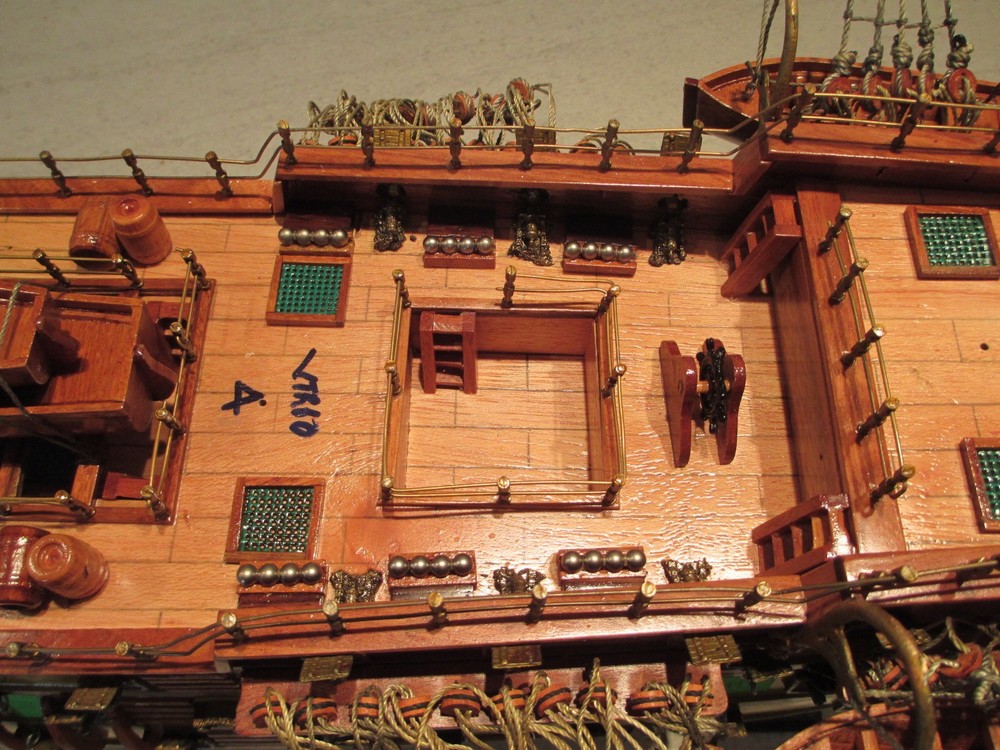 HMS Victory 1765 (amélioration) de ACRUB31 Img_2712