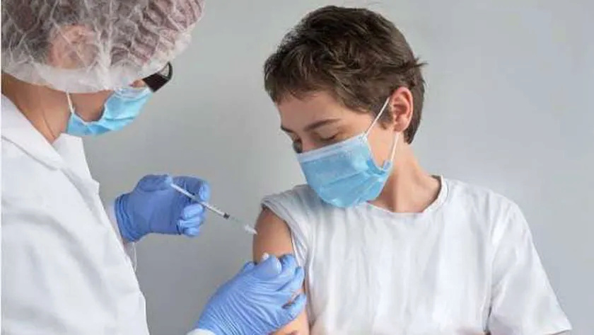 حملة للتطعيم ضد مرض الالتهاب السحائي لـ«أولى ابتدائي وحضانة وأولي إعدادي وأولى ثانوي». 11077510