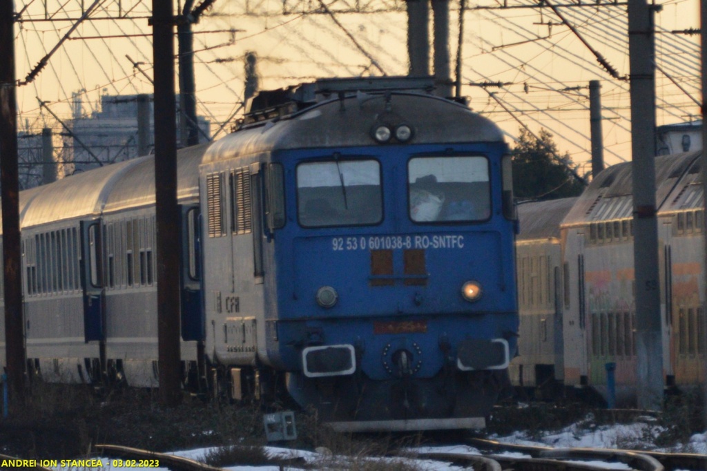 Locomotive diesel electrice de 2100 CP (seriile 60/62/67 - 060-DA/DA1) 60_10310