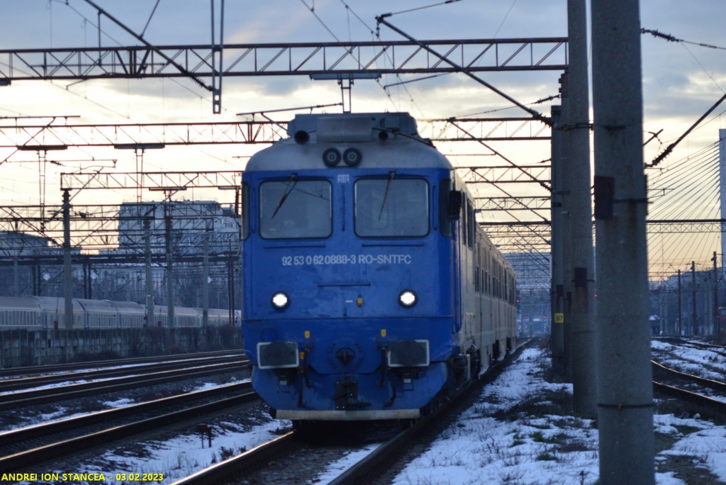 Locomotive diesel electrice de 2100 CP (seriile 60/62/67 - 060-DA/DA1) 62_08810