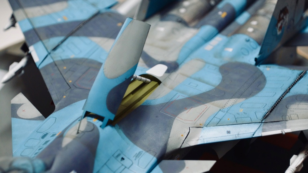 Sukhoi SU-33 Flanker D [Kinetic 1/48°] de Eric 33 09-dsc10