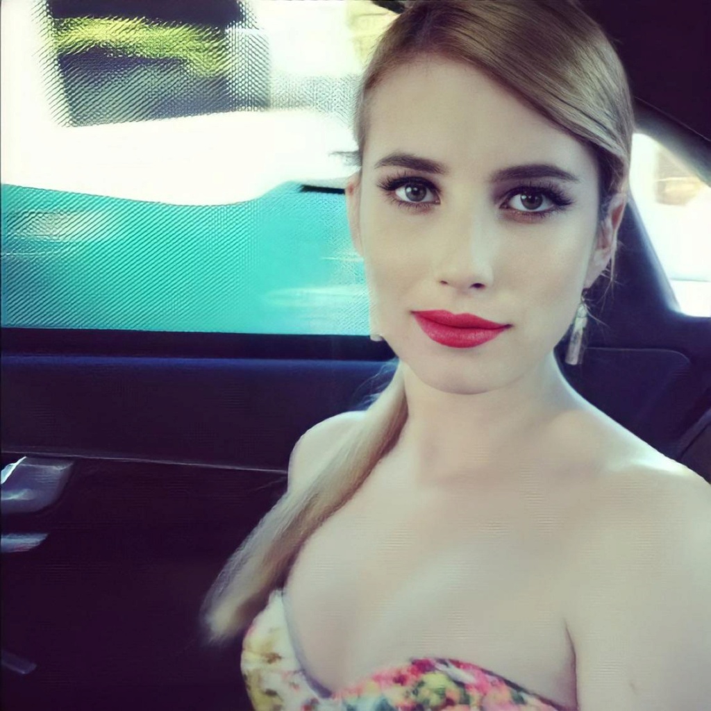 Emma Roberts 20220510