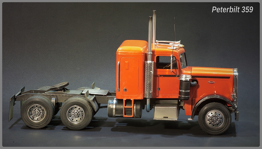 [ Revell ] 1/25 Peterbilt 359  Photos du modèle terminé. Imgp0114