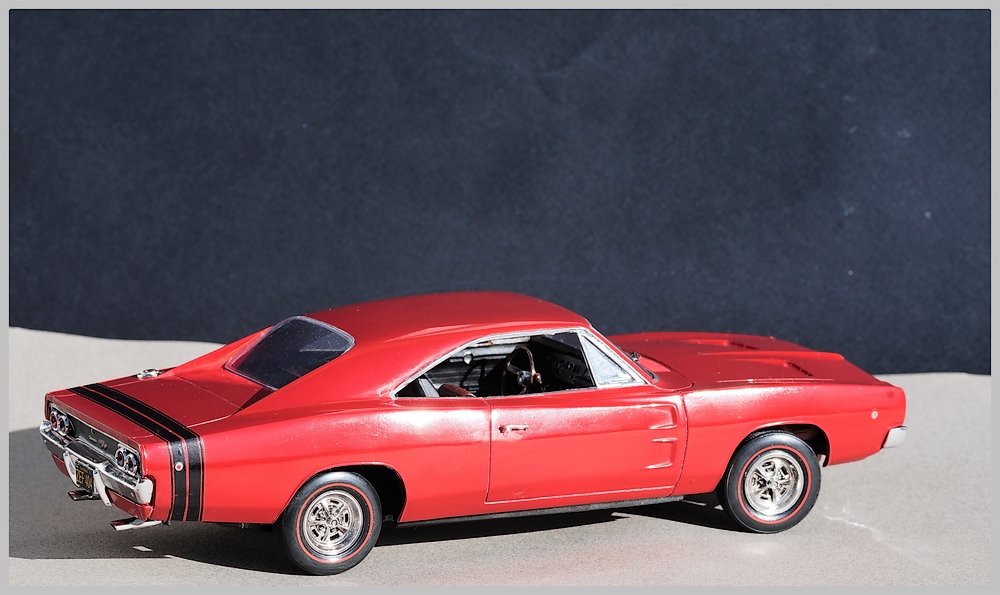 { Revell] 1/25 Dodge Charger 1968 (nouvelles photos) Imgp0425
