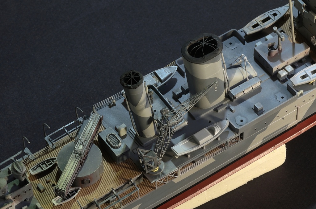 [TRUMPETER ] Croiseur lourd HMS YORK 1/350ème Réf 05351 Imgp1333
