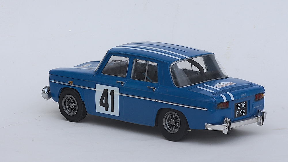 [ Heller] R8 Gordini tour de Corse 1967 1/24 Imgp1525