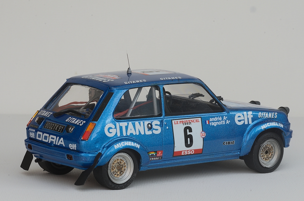 [ Italeri ] Renault 5 Alpine "Gitanes" Tour de Corse 1979 1/24 Imgp1826