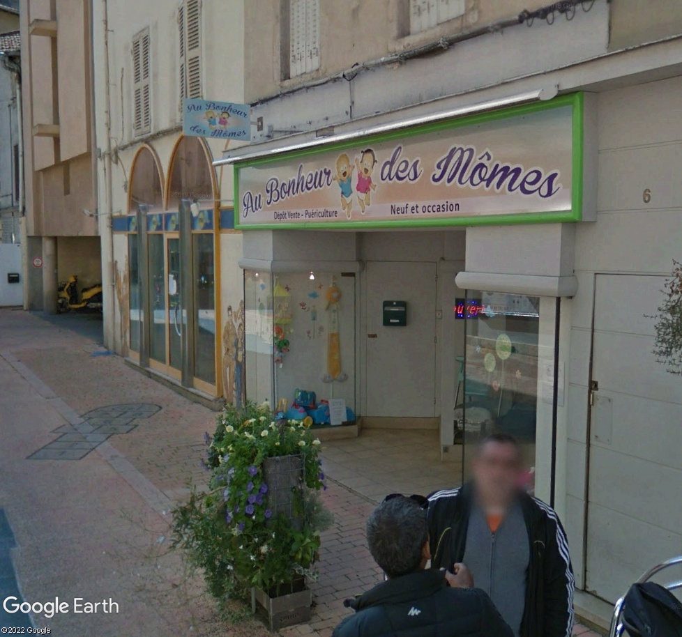 STREET VIEW : les façades de magasins (France) - Page 29 Bon10