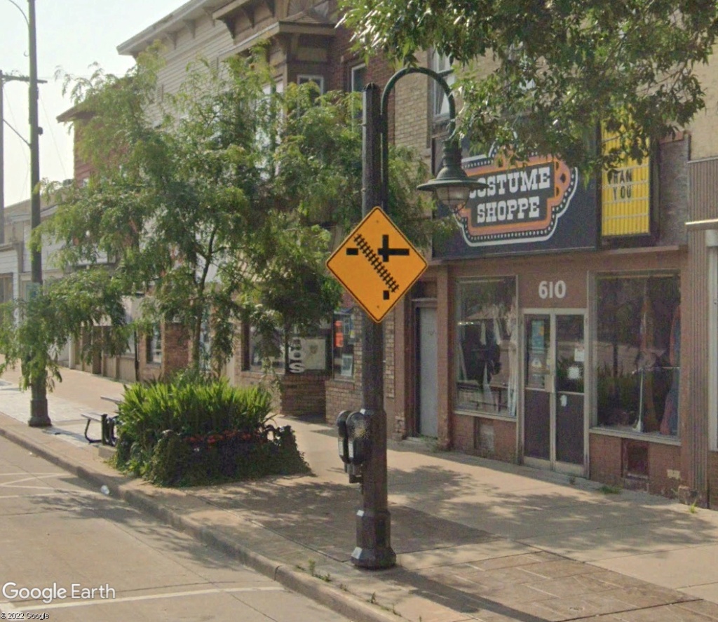 STREET VIEW : les panneaux routiers - Page 7 Carred11