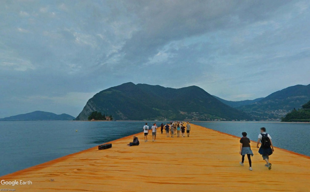 The Floating Piers, œuvre de Christo, lac d'Iseo, Italie  Cristo18