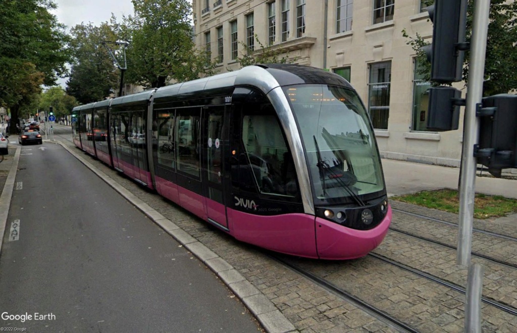 STREET VIEW : les tramways en action - Page 6 Dijon10