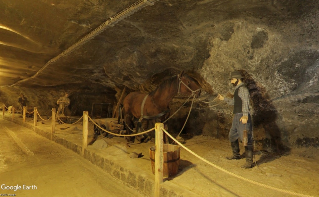 Mines de sel royales de Wieliczka - Pologne. El1hn10