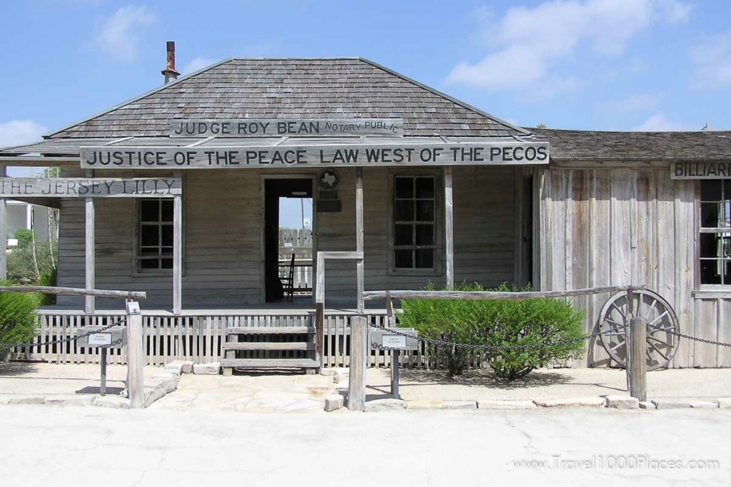 A l'ouest du Pecos : sur les traces du juge Roy Bean Judge-10