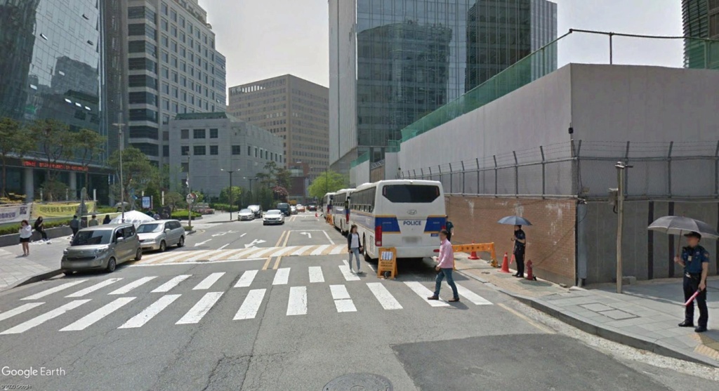 STREET VIEW: les manifestations dans le Monde vues de la caméra des "Google Cars" - Page 4 Manif10