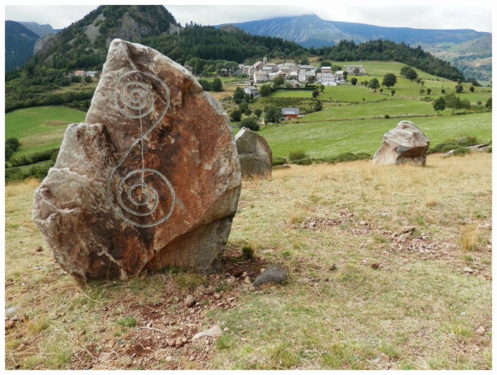 L'Ère du Tchier de Borée : des mégalithes en Ardèche Ob_b1e10