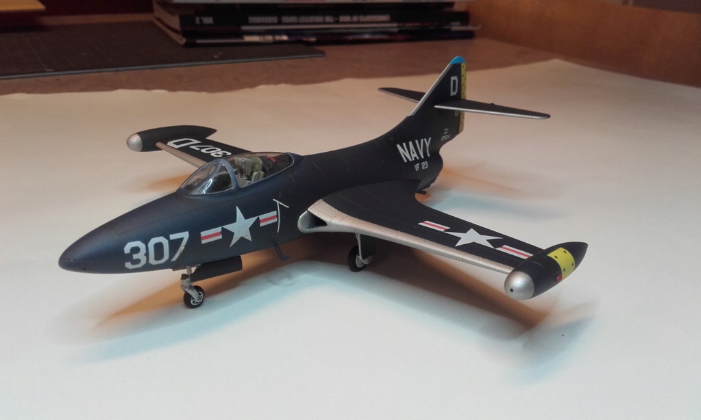 [Trumpeter] 1/72 - Grumman F9F-2 Panther  20220110