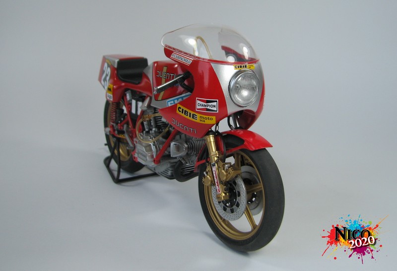 [Tamiya 1/12°] Ducati 900 NCR - Page 6 Img_0409