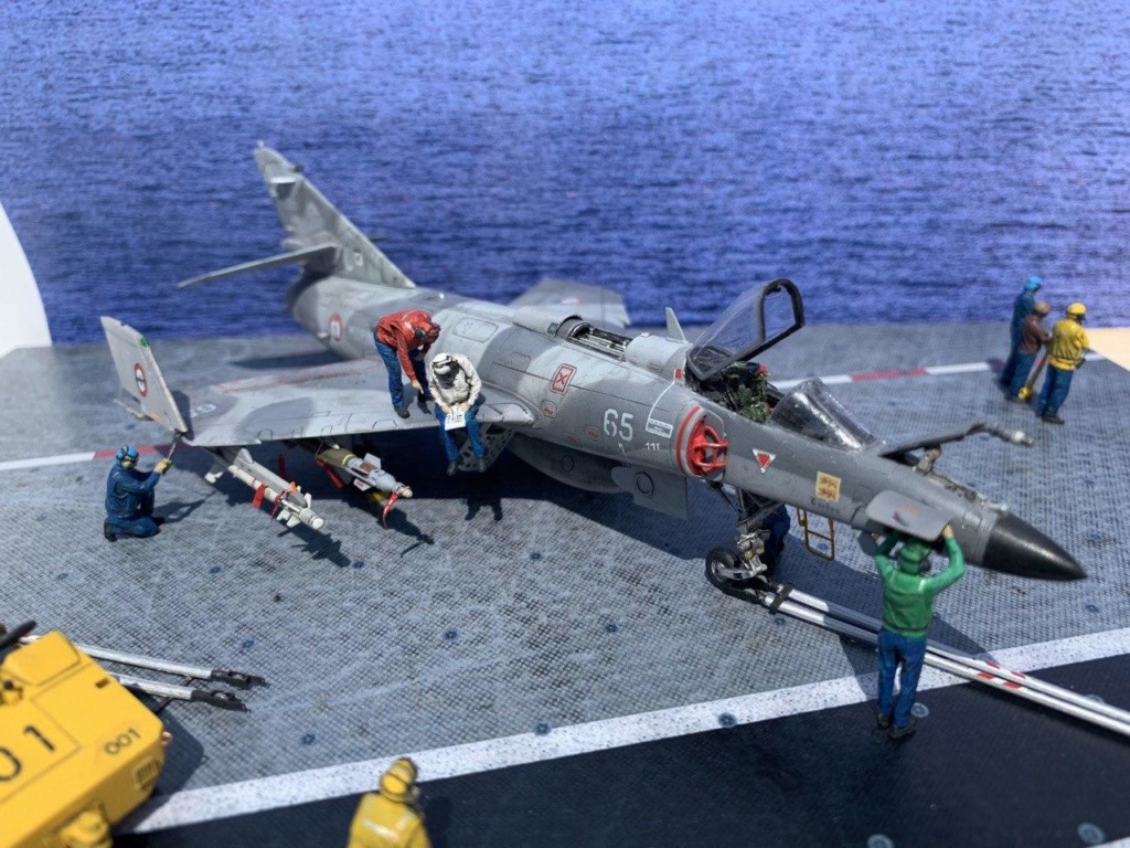 [HELLER] Super Etendard Modernisé 1/72 avec kit ARMYCAST Photo174