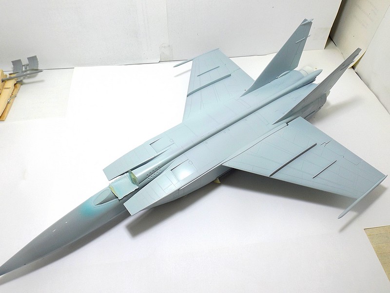 [Revell (ICM)] 1/48 - Mikoyan-Gourevitch MiG-25 RBT Foxbat  - Page 2 Mig-2532