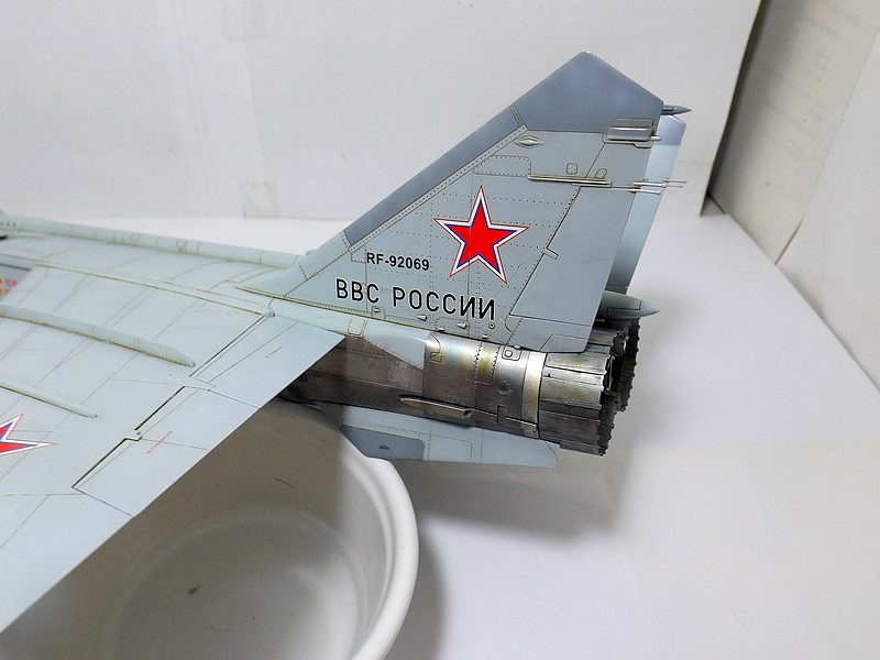 [Revell (ICM)] 1/48 - Mikoyan-Gourevitch MiG-25 RBT Foxbat  - Page 2 Mig-2550