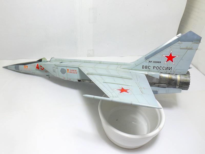[Revell (ICM)] 1/48 - Mikoyan-Gourevitch MiG-25 RBT Foxbat  - Page 2 Mig-2551