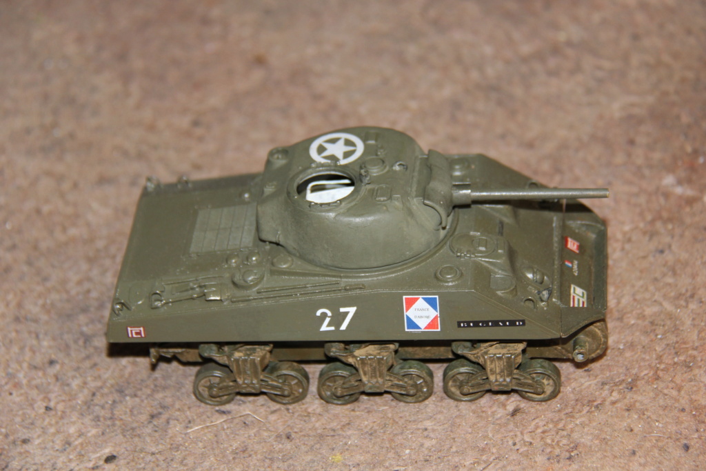 Suite Sherman recyclés 1/35 - Page 2 00219