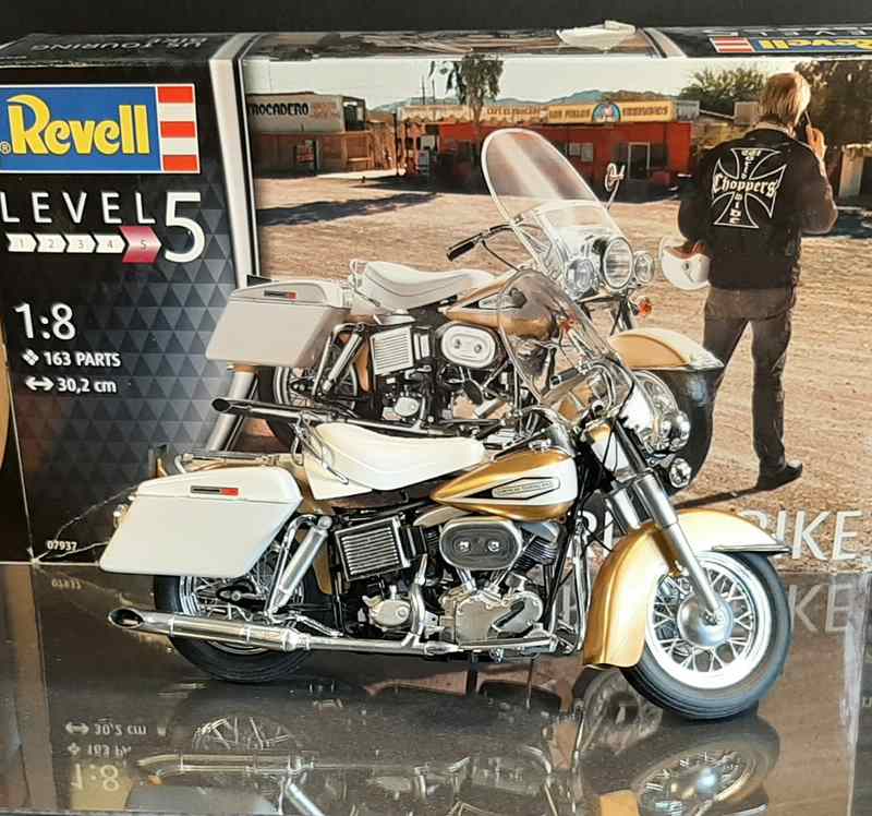 US Touring Bike Revell 1/8 (07937) Comp1661