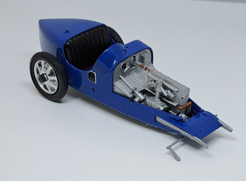 Bugatti 35 B "Grand Prix", Monogram 1/24 (77001) gebaut von Diwo58 Comp1964