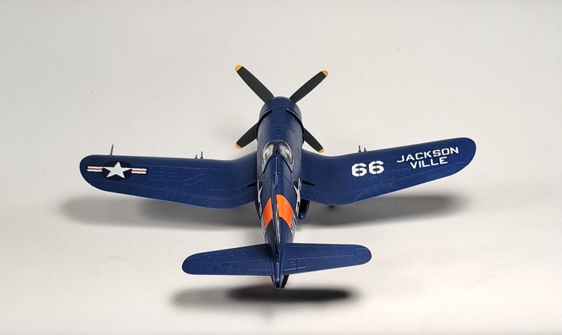  F4U-4 CORSAIR 1/72 Revell gebaut von Diwo58 Galeriebilder Comp2555