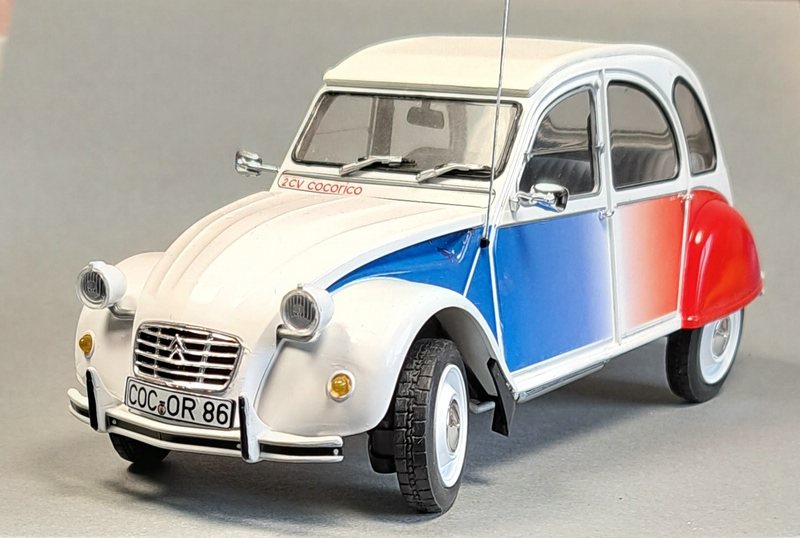 Citroen 2CV Charleston 1/24 Revell (07095) Comp2771