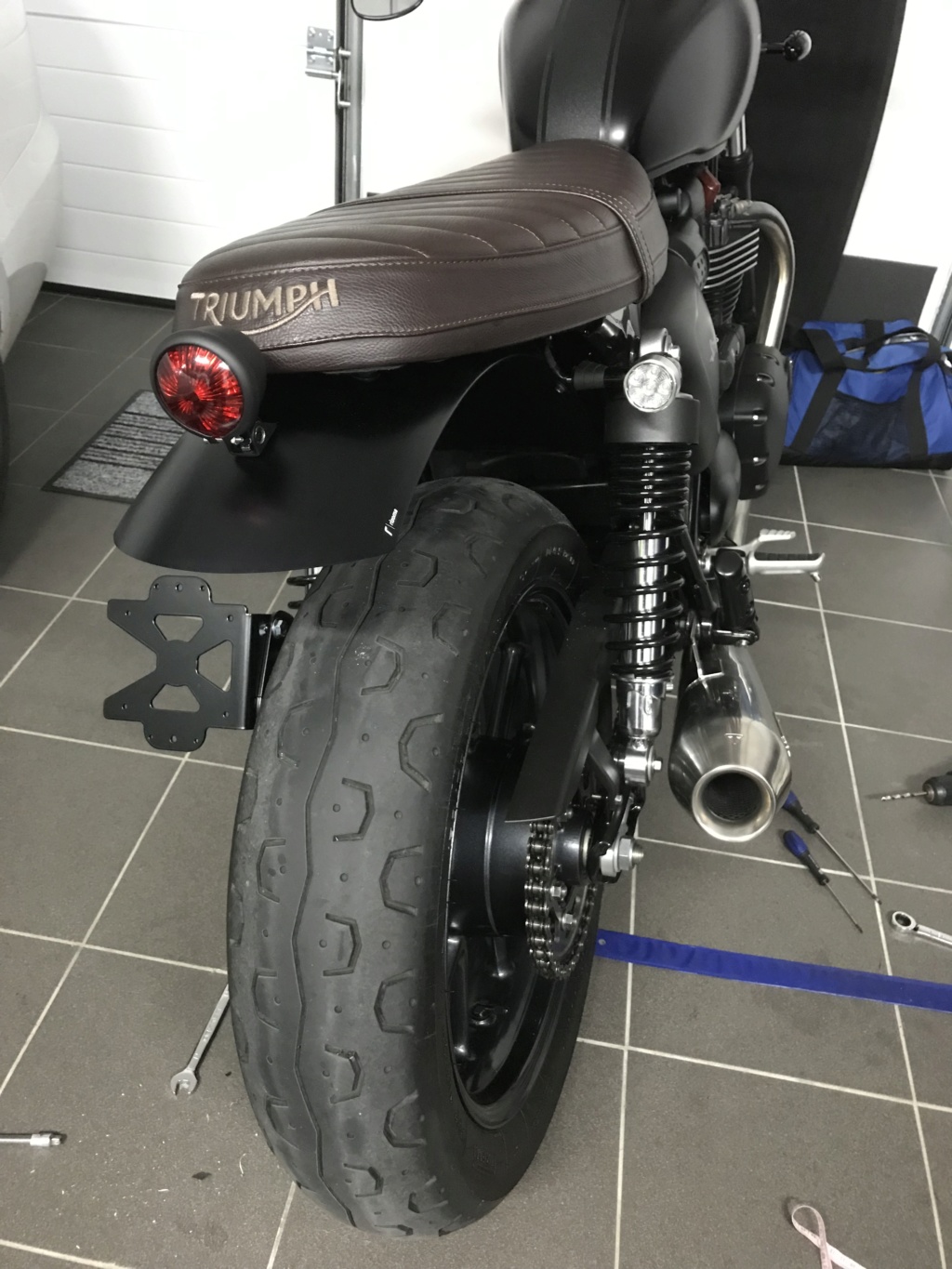 Street twin de madame  Img_4812