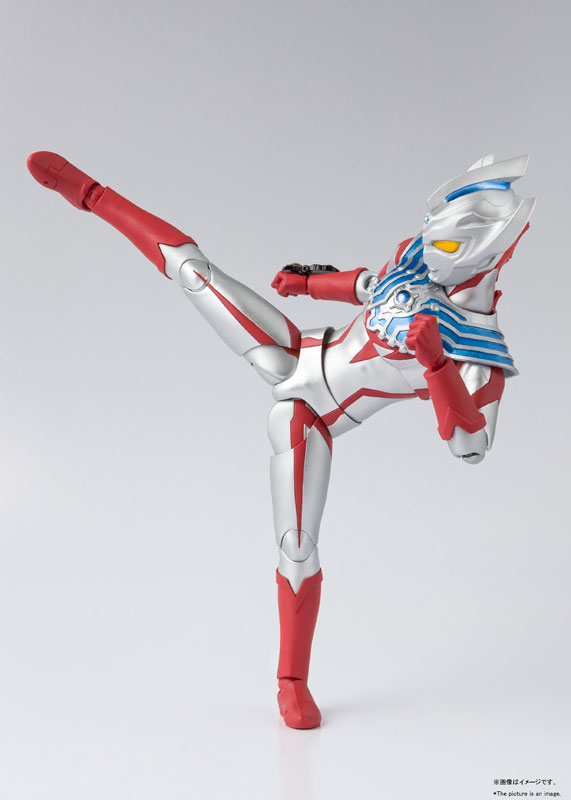 Ultraman (S.H. Figuarts / Bandai) - Page 8 15646420