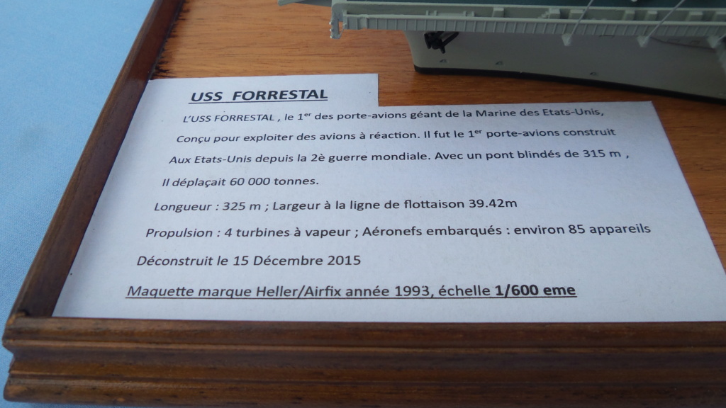 Porte-avions USS FORRESTAL 1/600ème Réf 81065 20140330