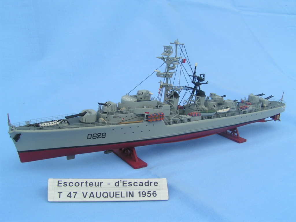 Escorteur d Escadre type T 47 D628 VAUQUELIN classe SURCOUF Réf  Pict0040