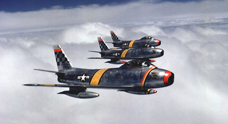 GT19 — F-86F Sabre — Academy 1/72 F4fdt210