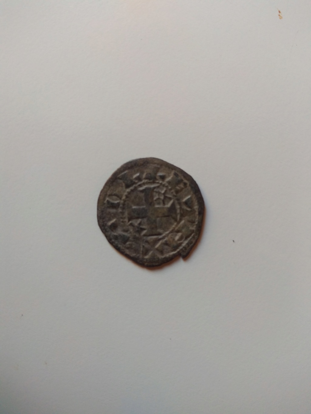 Dinero pepión de Alfonso VIII tipo "biempeinao". Img_2051