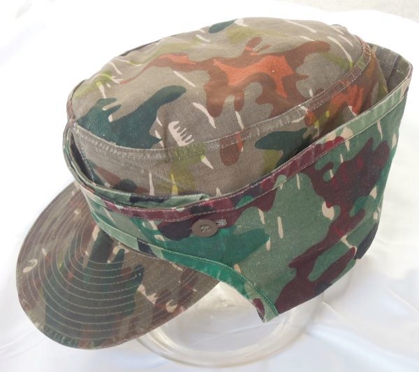 Unknown reversible camouflage ski cap? Unknow10