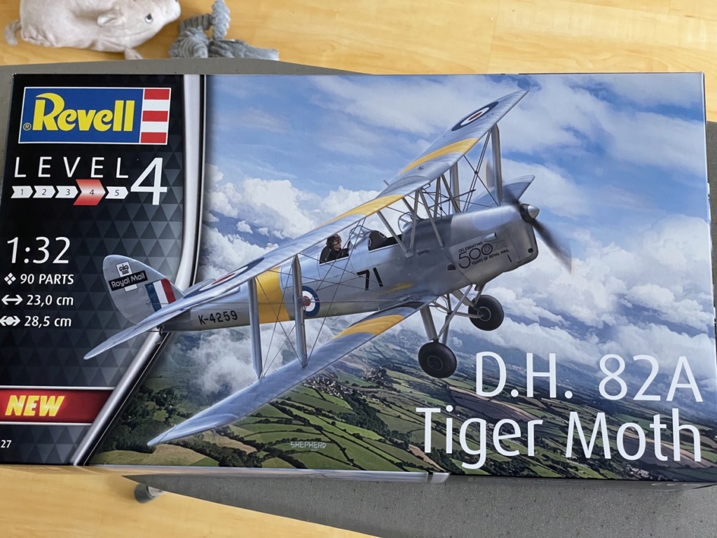 [REVELL 1/32] DH 82A Tiger Moth Tm-box10
