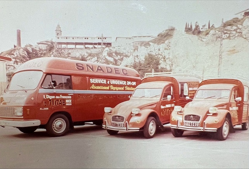 Photos et cartes postale 2cv camionnette - Page 18 Snadec10