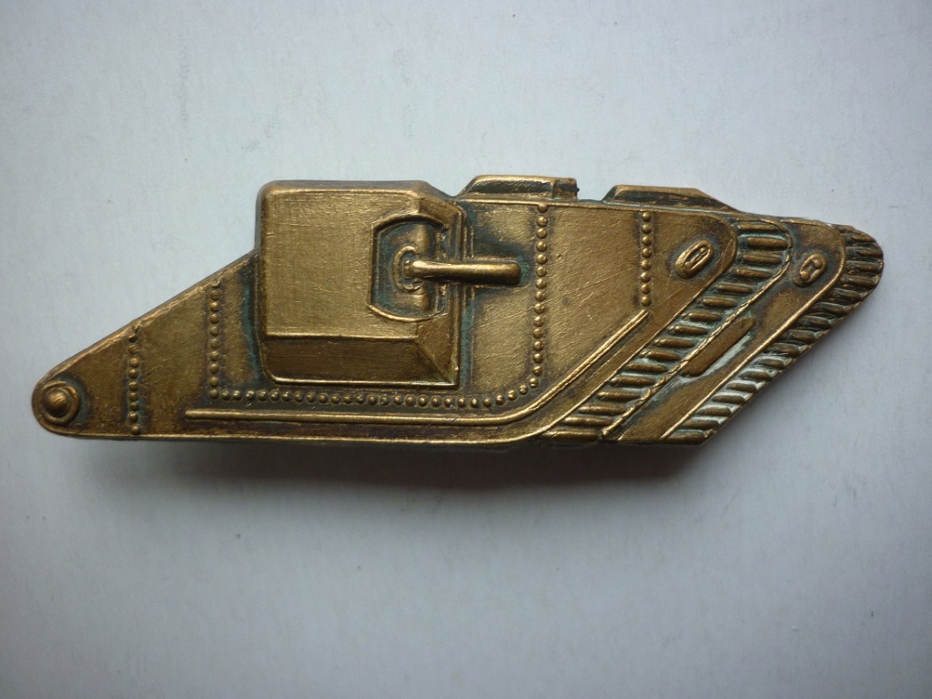 insignes du Tank Corps P2270013