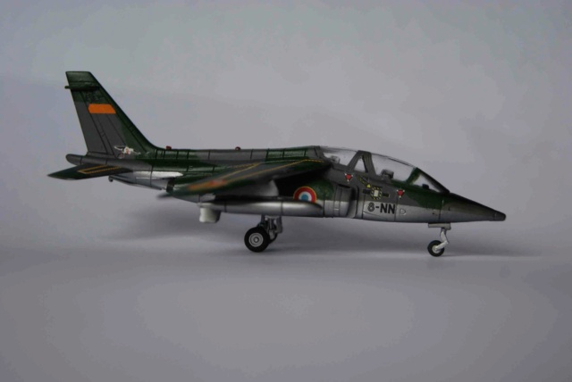 [Revell + Berna] Dassault Alpha jet  E.T. 2/8 "Nice" CAZAUX-1995  1/144 Dsc03223