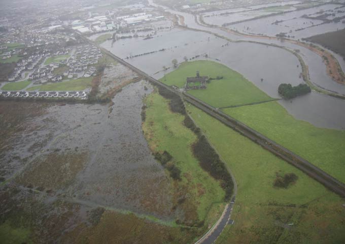 FLOODS IN IRELAND Clarea10